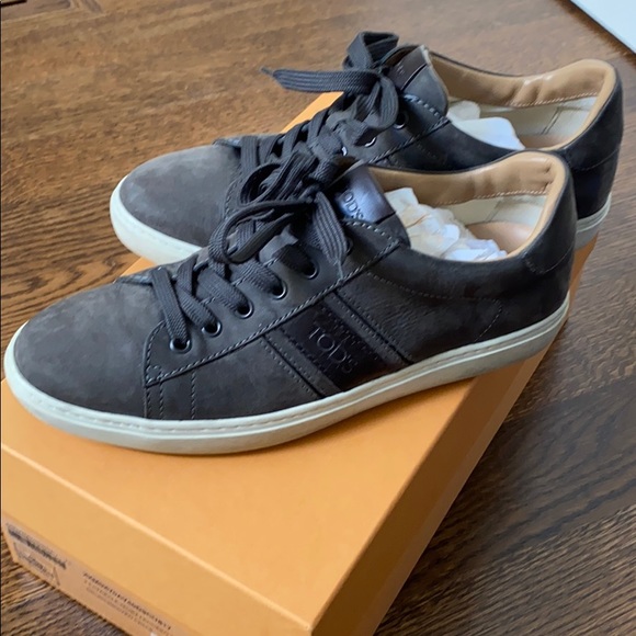 Mens Tod’s sneakers - Picture 6 of 7